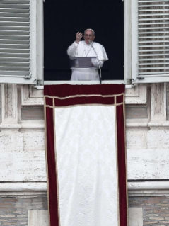 Pope Francis Regina Coeli in Saint Peter's Square